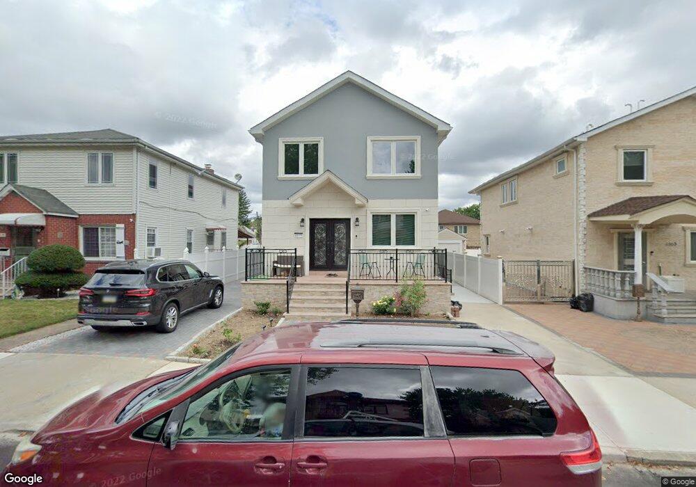 48-79 187th St, Fresh Meadows, NY 11365 - photo 1