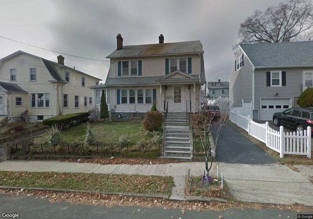 581 Gurdon St, Bridgeport, CT 06606 - photo 1