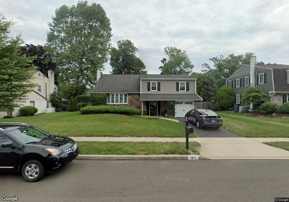 167 Walton Dr, Morrisville, PA 19067 - photo 1