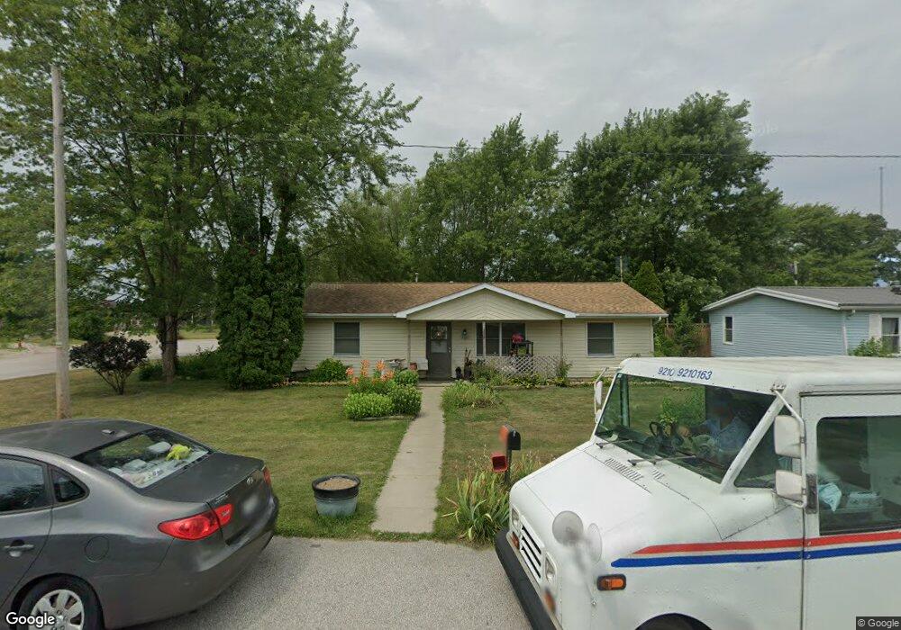 328 Merchant St, Bluffton, IN 46714 - photo 1