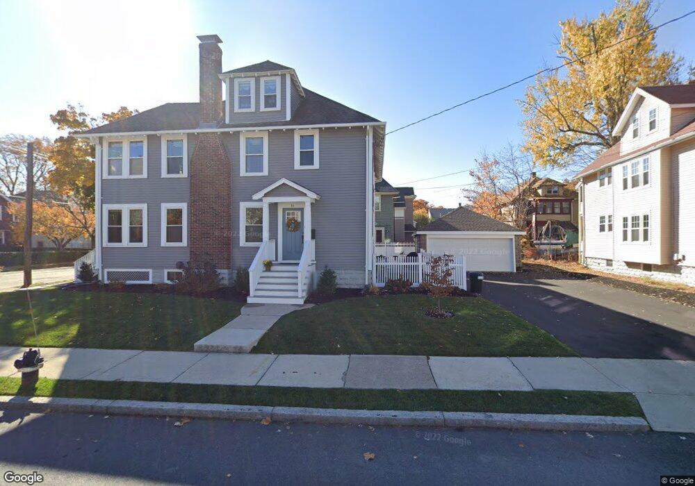 81 Maynard St unit 2,81, Arlington, MA 02474 - photo 1