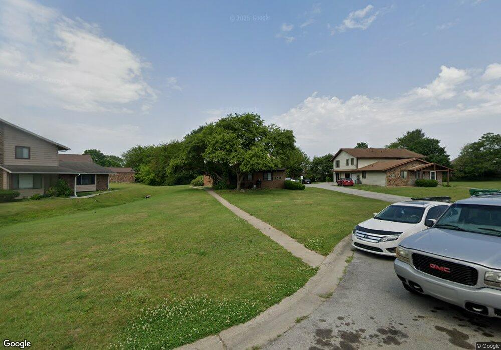 52133 Friars Ct, South Bend, IN 46637 - photo 1