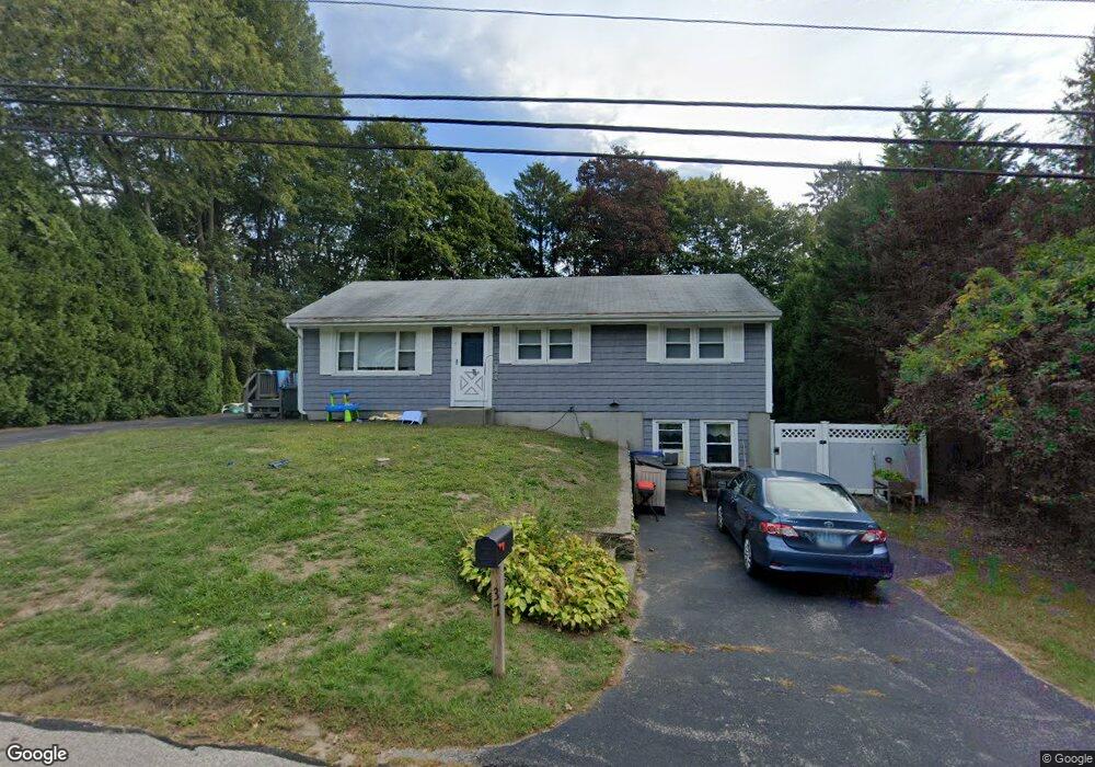 37 Buckingham St, Pawcatuck, CT 06379 - photo 1