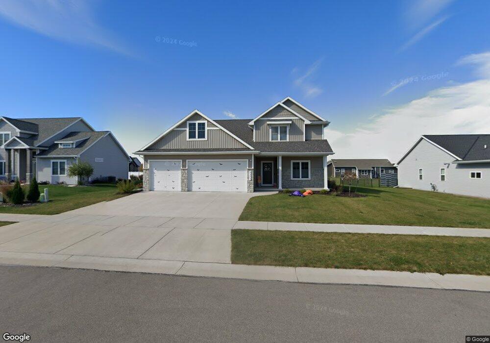 N9373 Mulholland Ln, Appleton, WI 54915 - photo 1