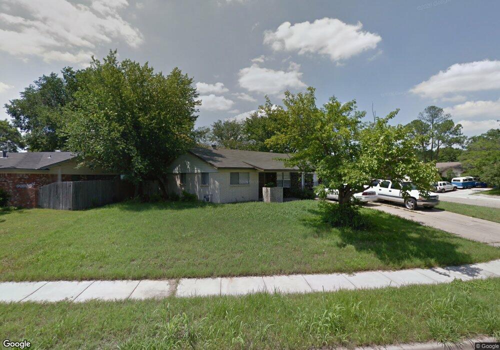 745 Brookfield Dr, Hurst, TX 76053 - photo 1