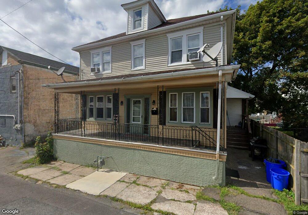 511 W 9th St, Hazleton, PA 18201 - photo 1