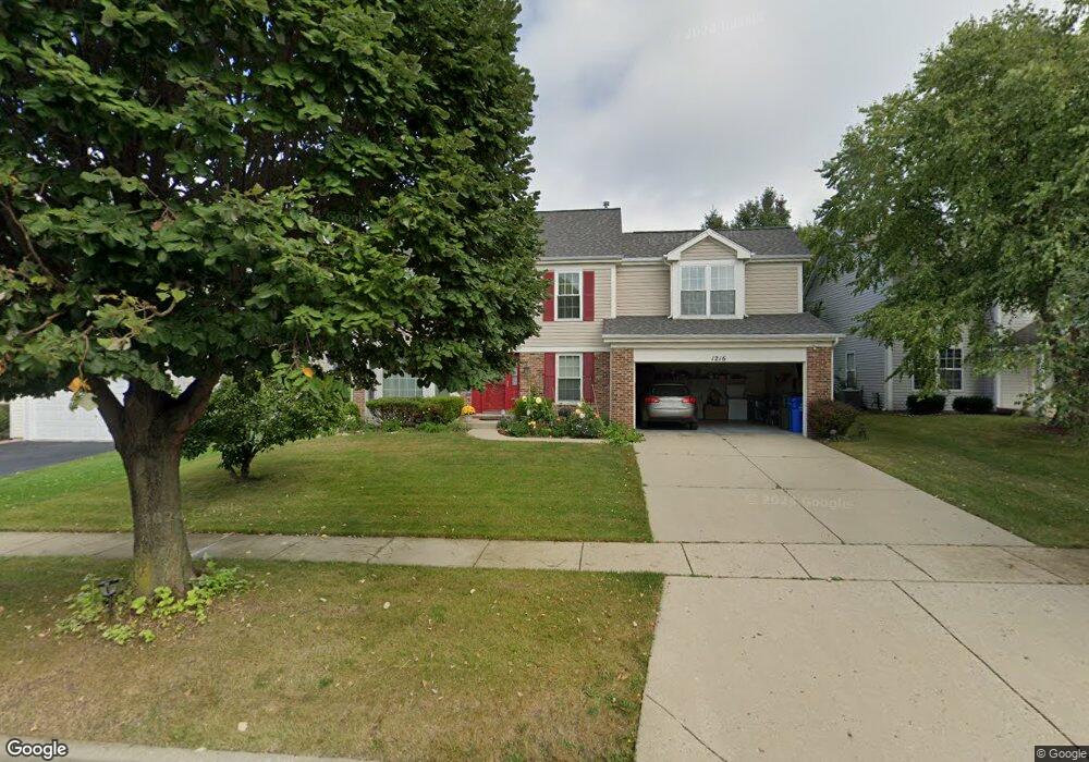 1216 Mayfair Dr, Carpentersville, IL 60110 - photo 1