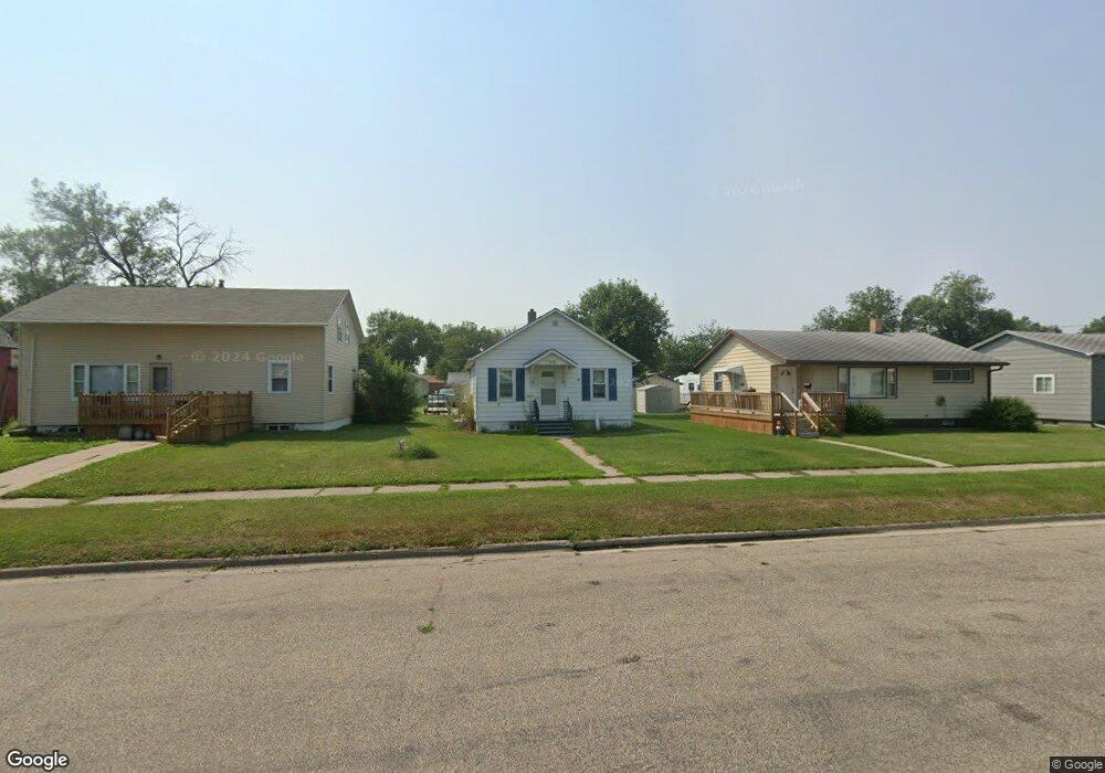 1116 11th Ave SE, Jamestown, ND 58401 - photo 1