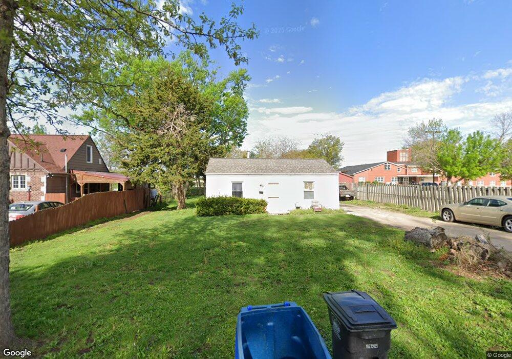 2102 E 27th St, Des Moines, IA 50317 - photo 1