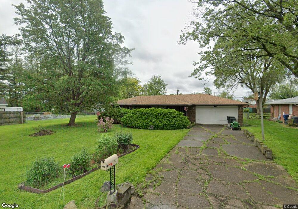 733 Amber Ct, Anderson, IN 46012 - photo 1