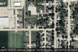 809 9th St SW, Pipestone, MN 56164