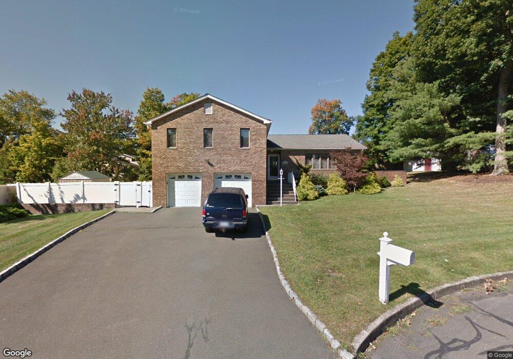 10 Linda Ct, Congers, NY 10920 - photo 1