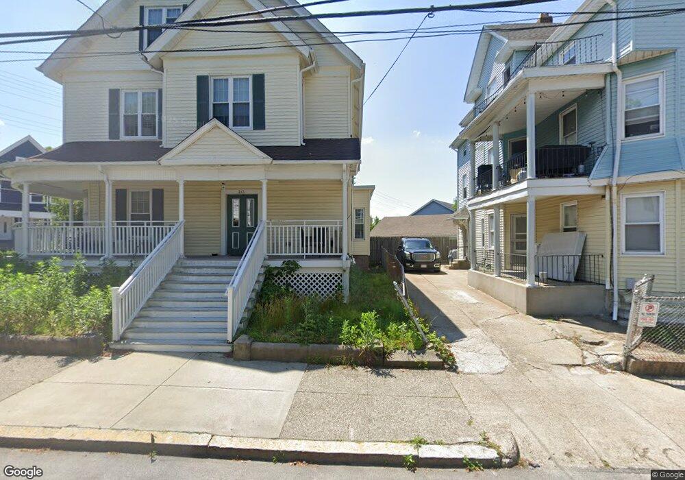 213 Garden St, Pawtucket, RI 02860 - photo 1