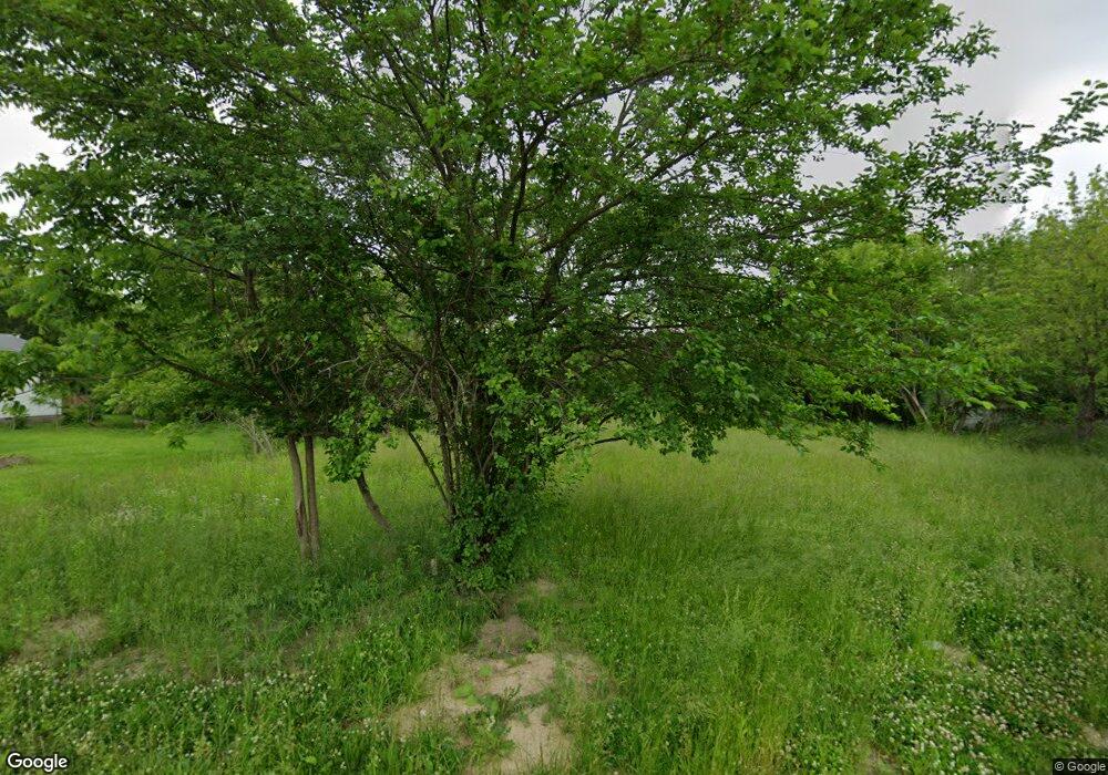 1297 W Juliah Ave, Flint, MI 48505 - photo 1