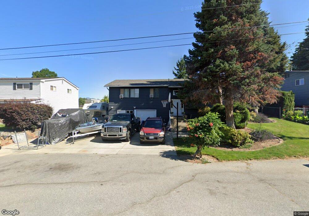 1571 2nd St SE, East Wenatchee, WA 98802 - photo 1