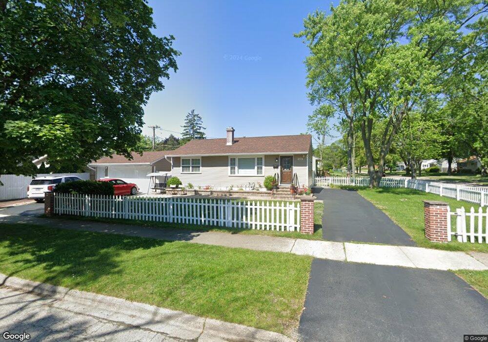 2000 Creek Rd, Waukegan, IL 60087 - photo 1