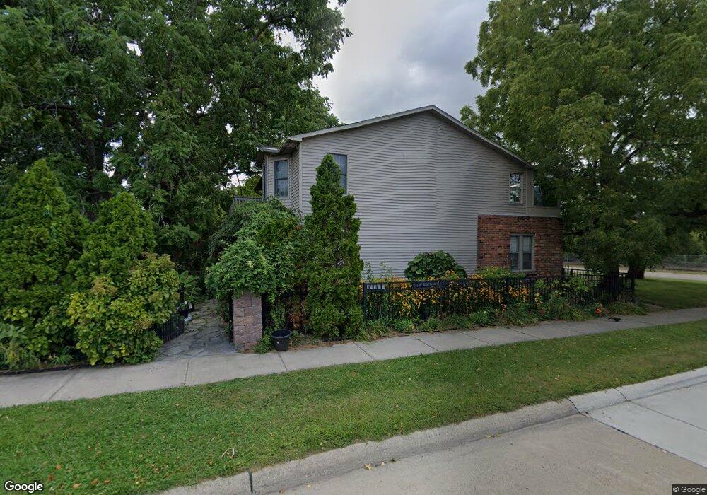 15585 E 11 Mile Rd, Roseville, MI 48066 - photo 1