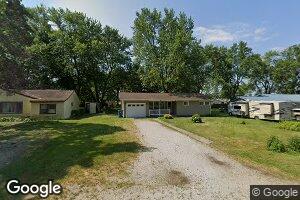 305 W Halleck St, Morocco, IN 47963
