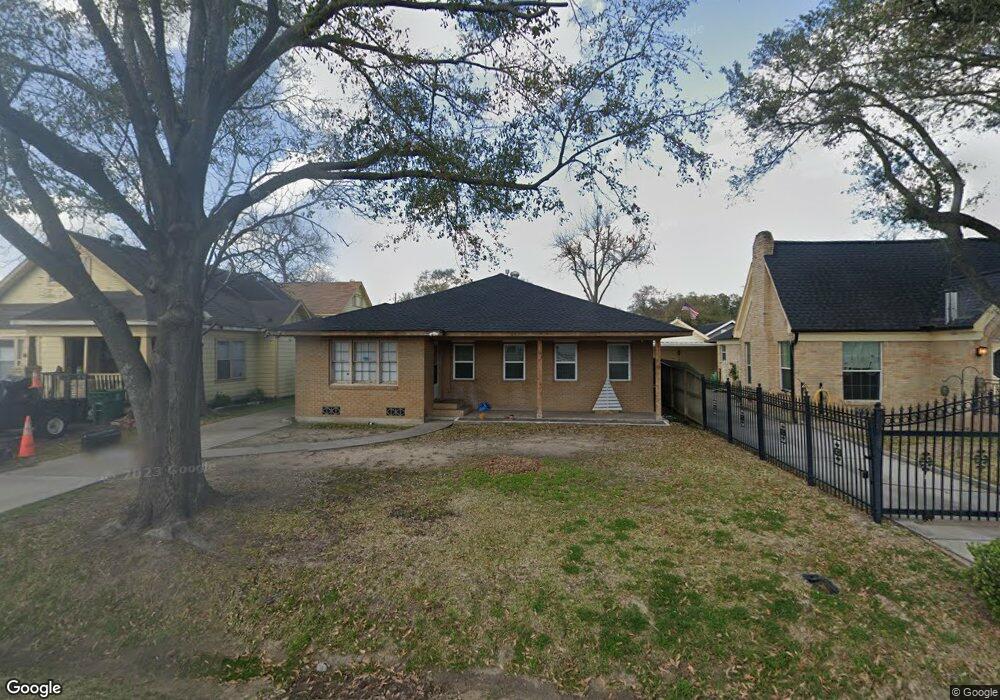 415 Caplin St, Houston, TX 77022 - photo 1