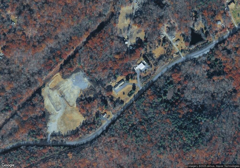 206 Kennel Rd, Bushkill, PA 18324 - photo 1