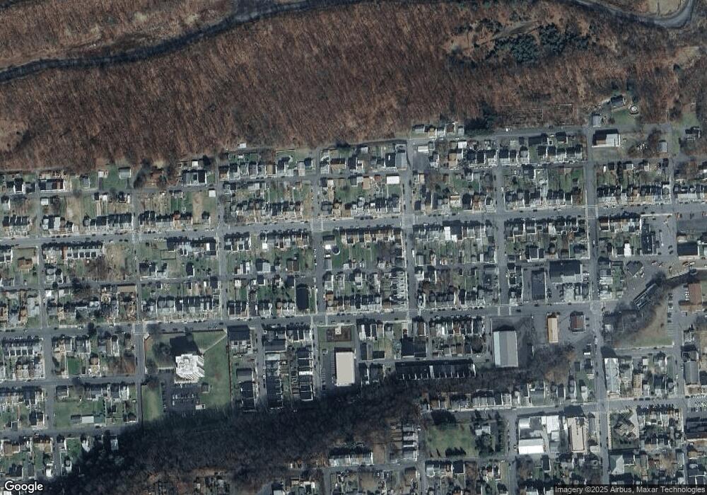 1132 W Walnut St, Coal Township, PA 17866 - photo 1