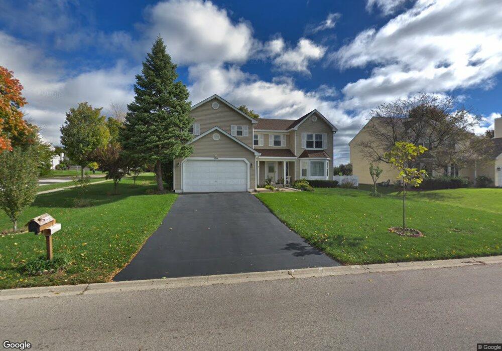 1002 Mcphee Dr, Lake In the Hills, IL 60156 - photo 1