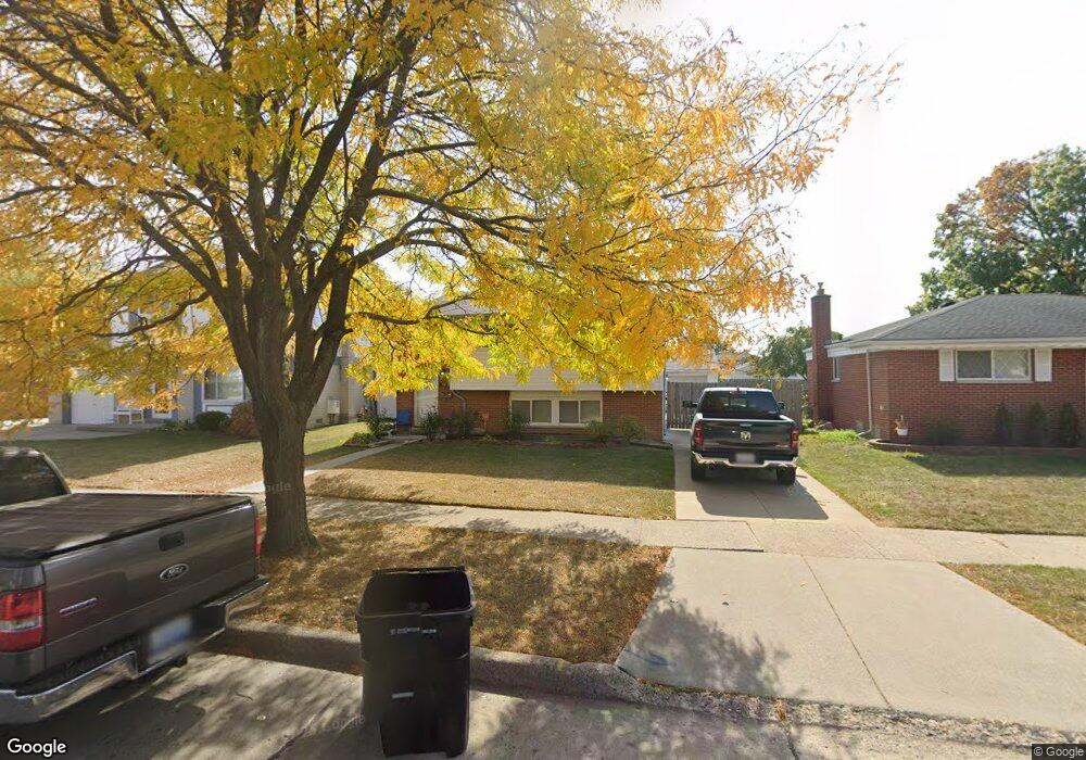 15686 Dugan St, Roseville, MI 48066 - photo 1