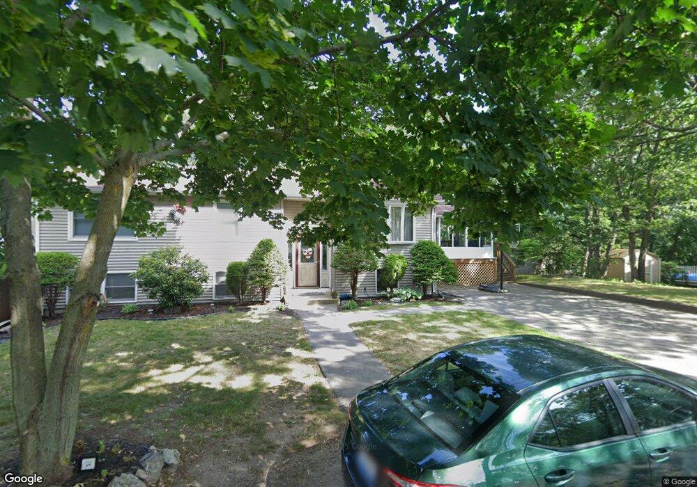 7 Hollis St, Saugus, MA 01906 - photo 1