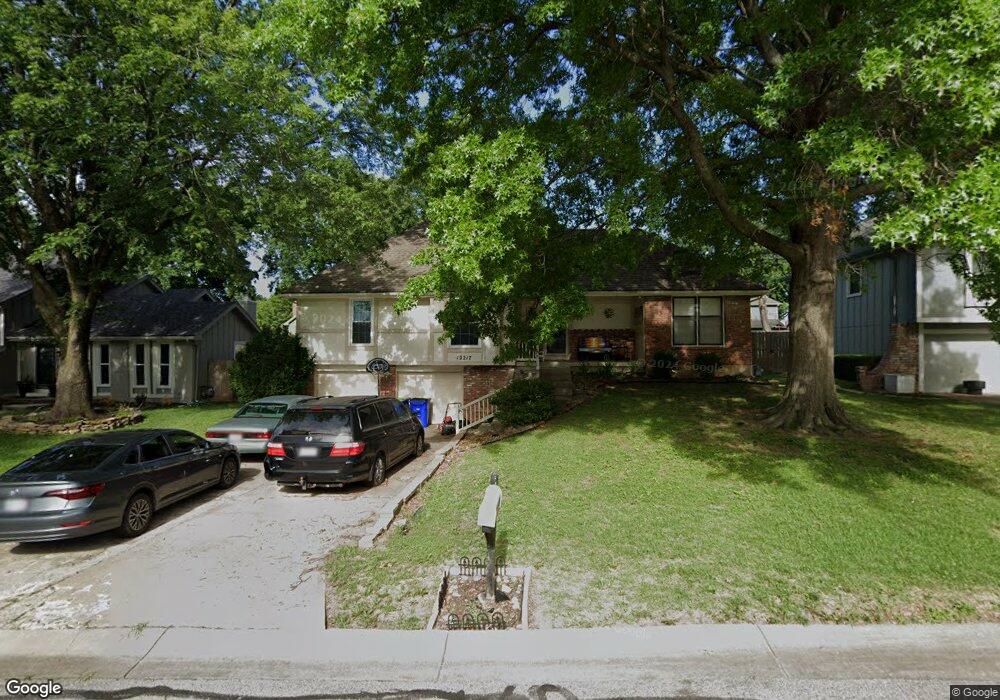 12217 W 72nd St, Shawnee, KS 66216 - photo 1