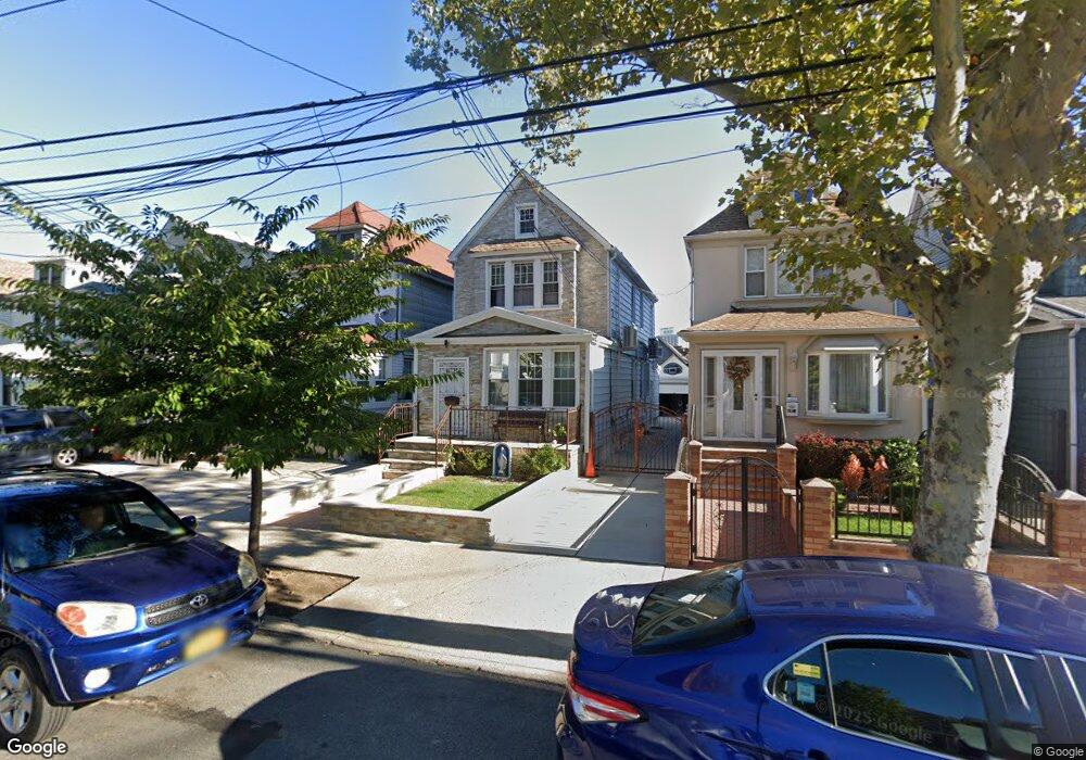 6271 Austin St, Rego Park, NY 11374 - photo 1