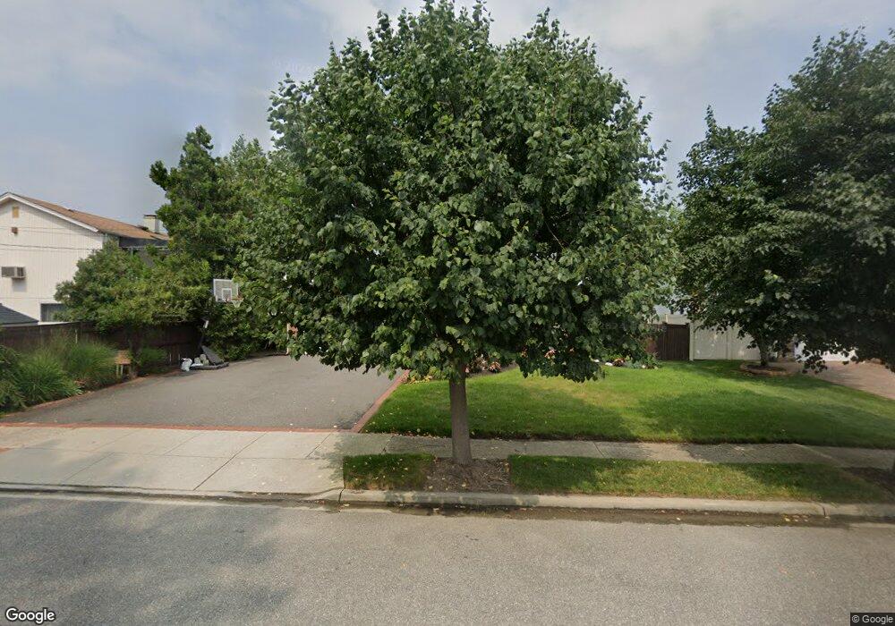 2605 Henry St, Merrick, NY 11566 - photo 1