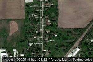 220 N Main St, Roberts, IL 60962