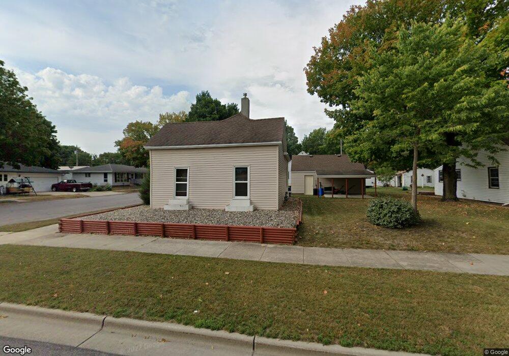 1103 N Minnesota St, New Ulm, MN 56073 - photo 1