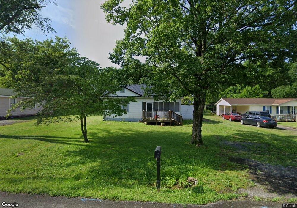 209 Alta Ave, Shelbyville, TN 37160 - photo 1