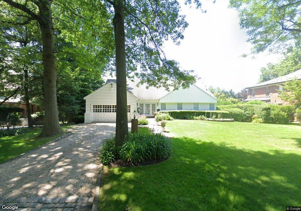 13 The Ridge, Manhasset, NY 11030 - photo 1