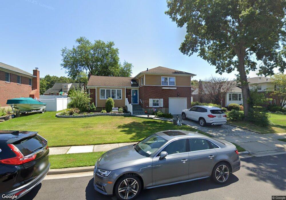 6 Theodore Dr, Plainview, NY 11803 - photo 1