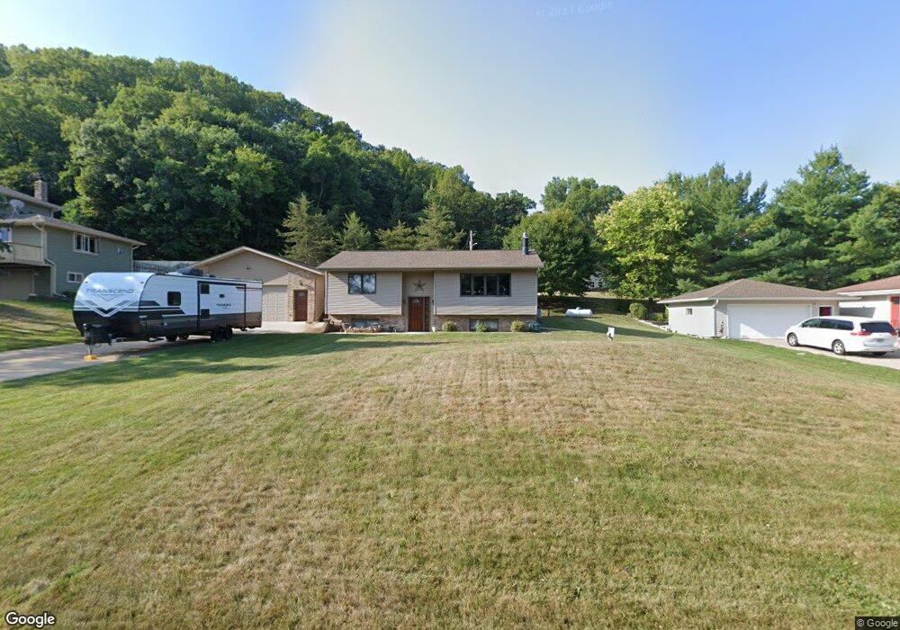 43221 Kings Bluff Dr, Winona, MN 55987 - photo 1