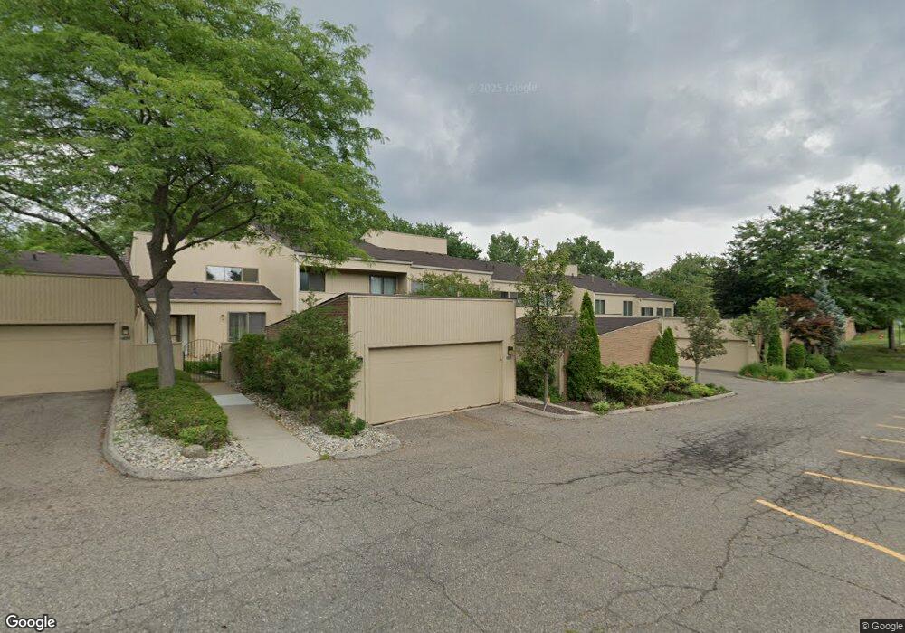 7369 Laurel Ct unit 60, West Bloomfield, MI 48322 - photo 1