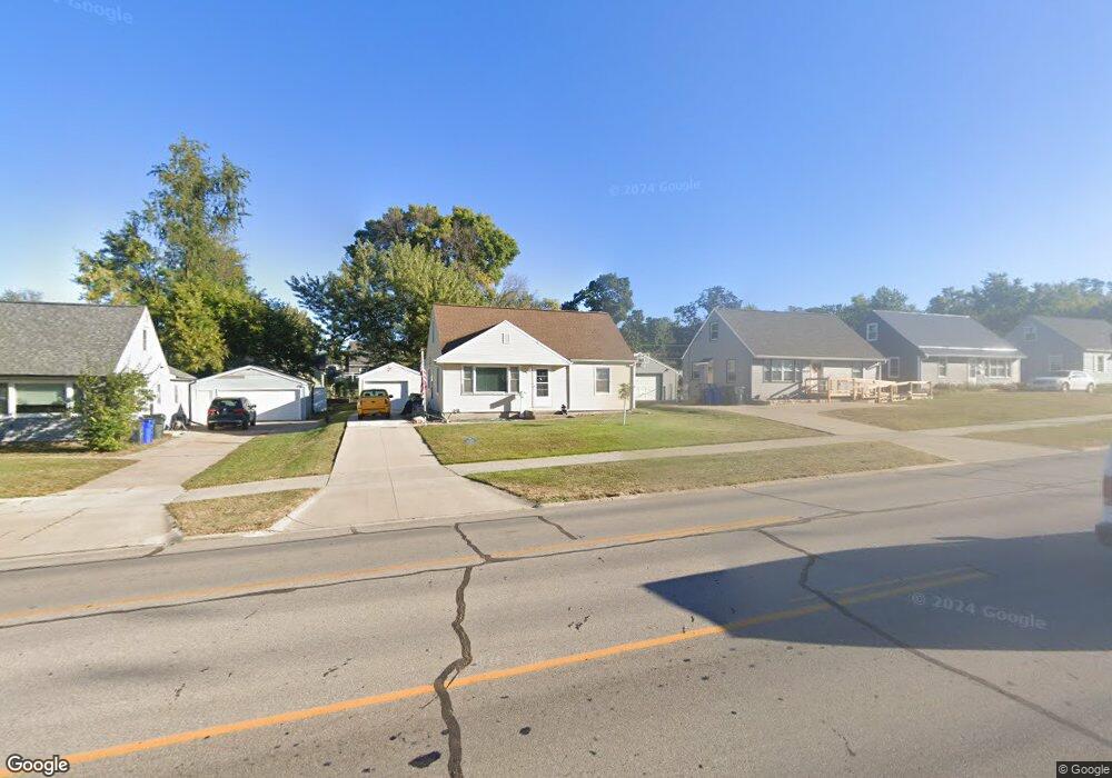 3828 Mount Vernon Rd SE, Cedar Rapids, IA 52403 - photo 1