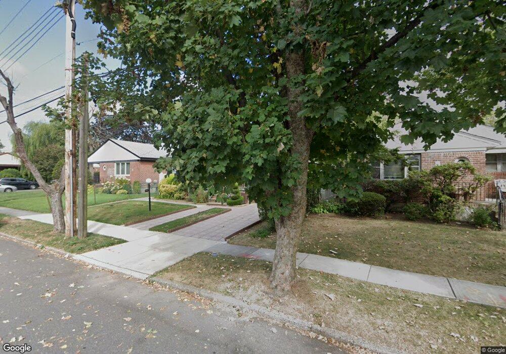 16709 75th Ave, Fresh Meadows, NY 11366 - photo 1