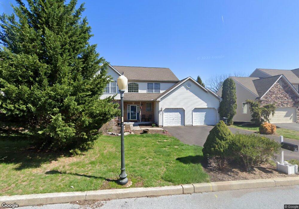 71 Sycamore Dr, Reading, PA 19606 - photo 1