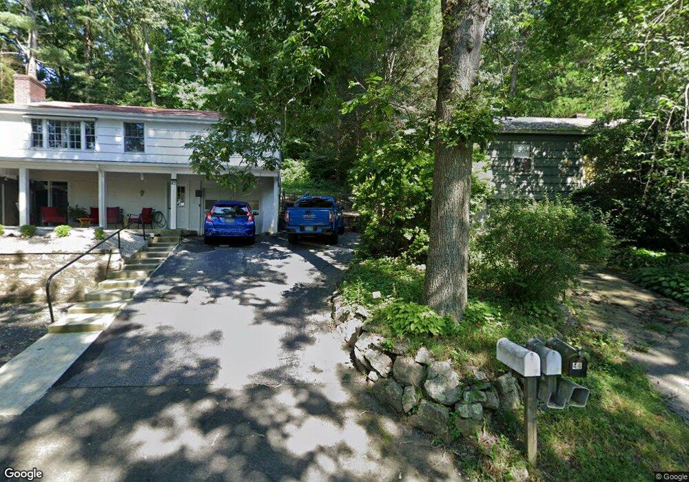 44 Boughton Rd, Old Lyme, CT 06371 - photo 1