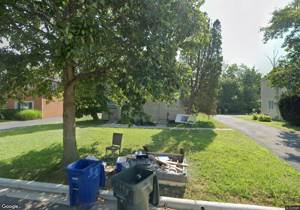 988 Salisbury Rd unit 990, Columbus, OH 43204 - photo 1