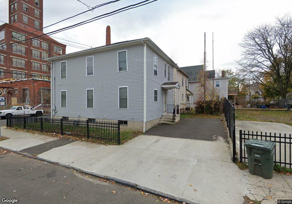 776 E Artict St, Bridgeport, CT 06608 - photo 1