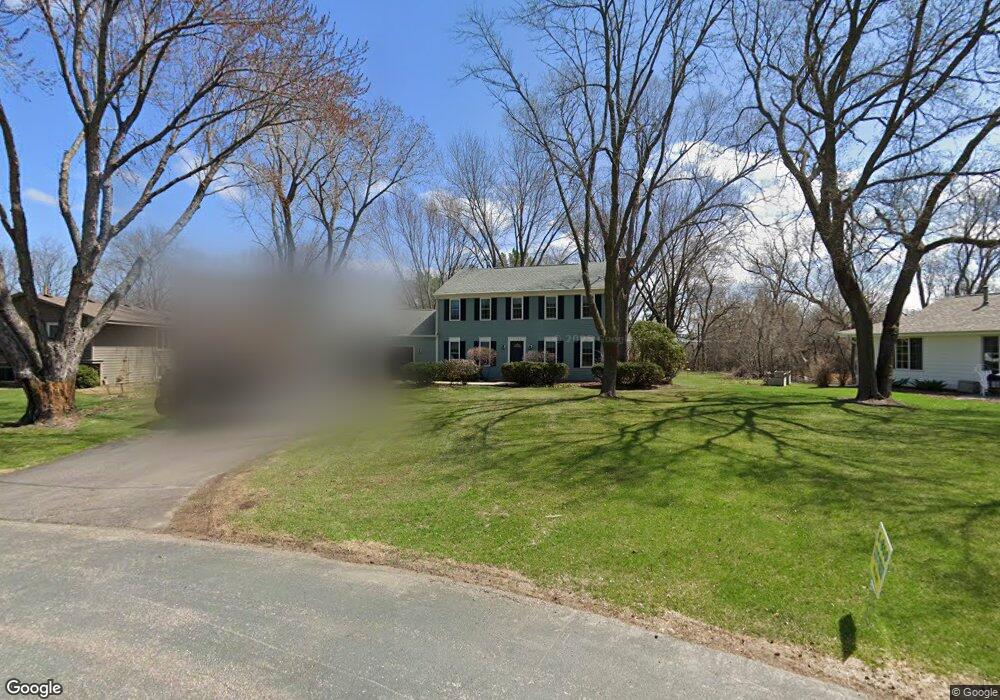 3705 Laurel Dr, Wayzata, MN 55391 - photo 1