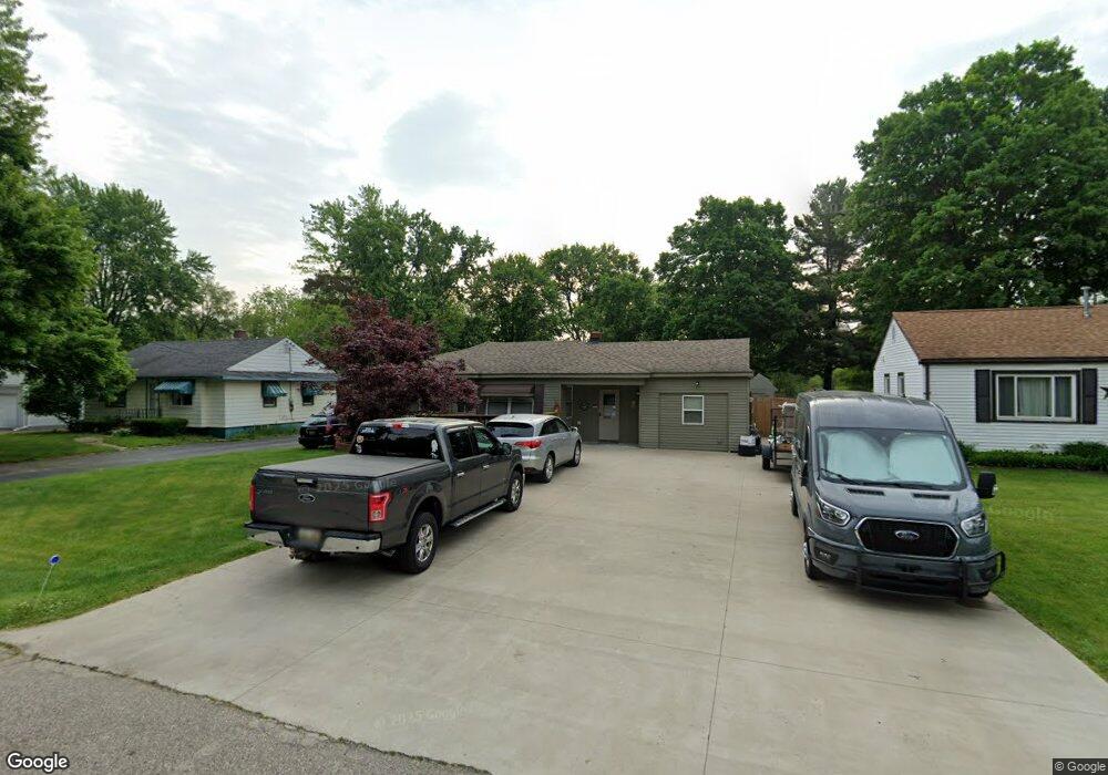 3254 Mills Acres St, Flint, MI 48506 - photo 1