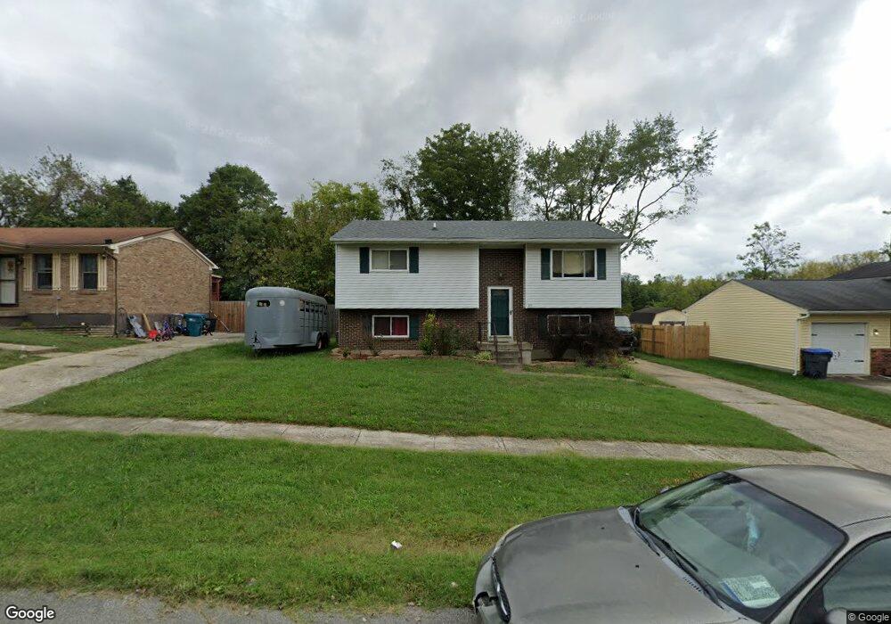 8211 Sandidge Dr, Louisville, KY 40228 - photo 1