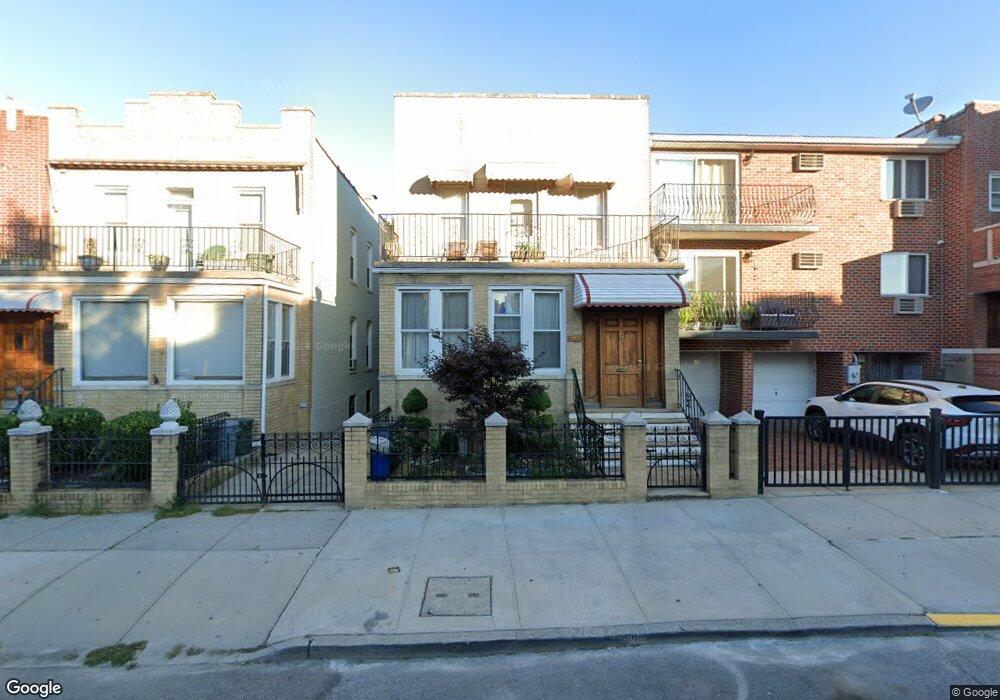 2542 41st St, Astoria, NY 11103 - photo 1