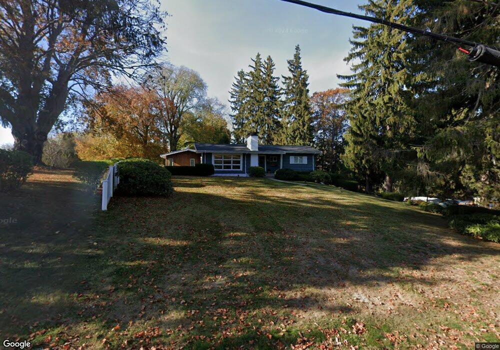 6 Rawson Ave, Newburyport, MA 01950 - photo 1