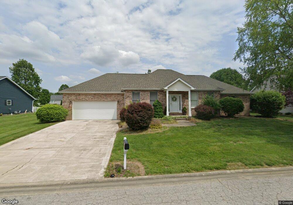 707 Mary Ann Ct, Freeburg, IL 62243 - photo 1